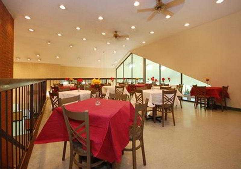 Holiday Inn Express Fredericksburg - Southpoint By Ihg Exterior foto